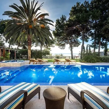 Villa Fancy Modern With Deluxe Interior *